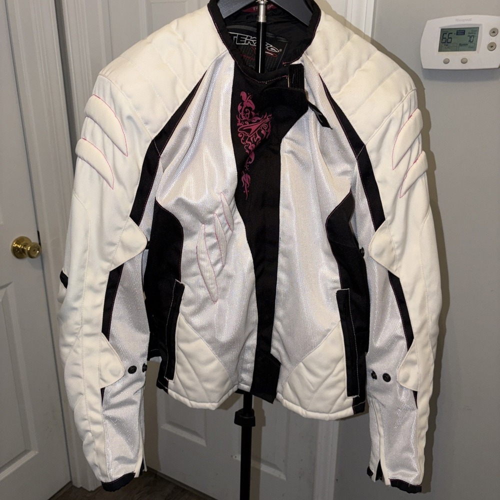 Teknic White Ladies Size 14/44 Motorcycle Jacket Motto Tribal Graphic Protective